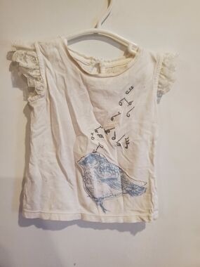 GAP Cream Tee with Blue Bird Graphic and Lace Cap Sleeves